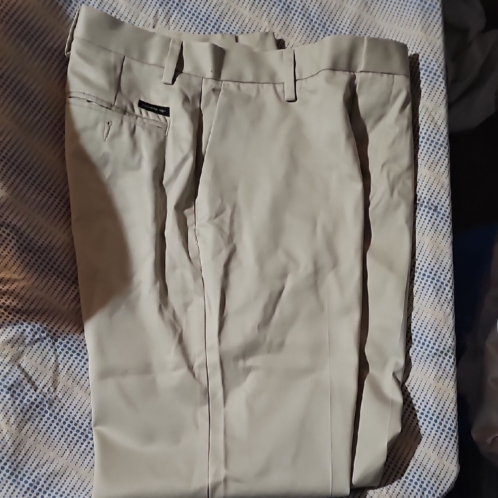 Men's Classic Tan Pants